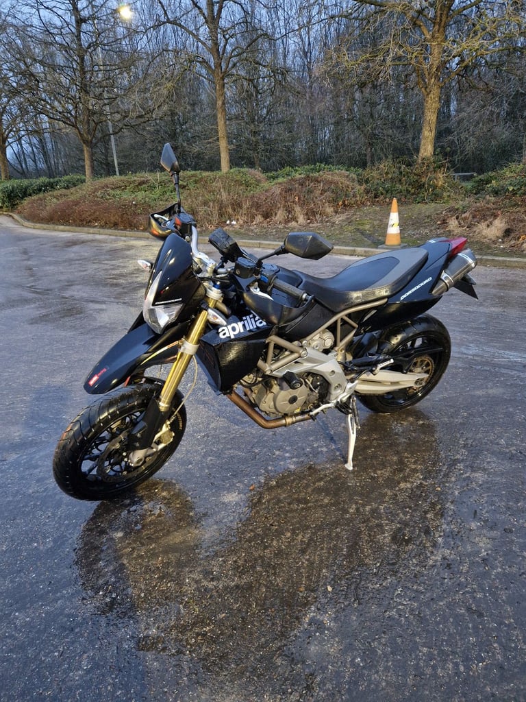 Aprilia, Dorsoduro, smv, 2010, 750 (cc)