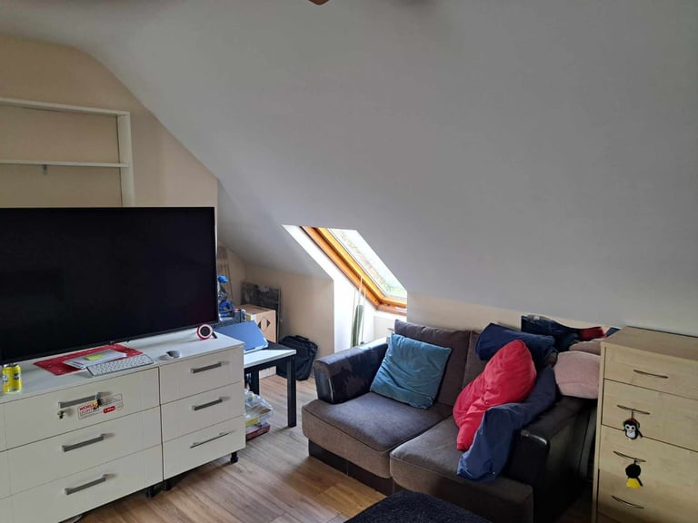 Spacious & Cosy Ensuite Room for Rent TW14 0JS 