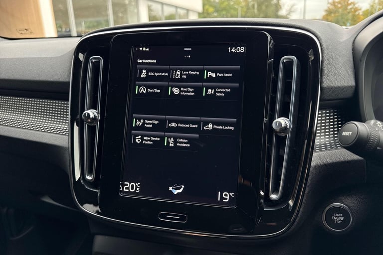 2021 Volvo XC40 1.5 T3 R-Design SUV 5dr Petrol Auto Euro 6 (s/s) (163 ps) ESTATE Petrol Automatic