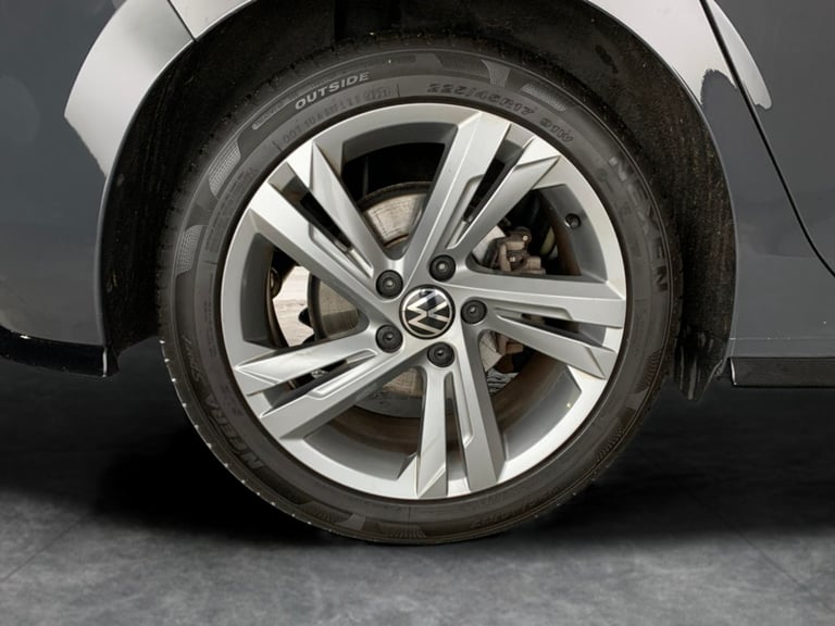 2023 Volkswagen Golf 1.5 eTSI MHEV R-Line Hatchback 5dr Petrol Hybrid DSG Euro 6 (s/s) (150 ps)  ...