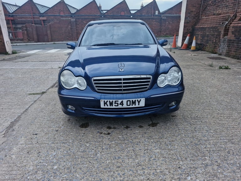 image for 2005 Mercedes-Benz C-Class C180K Avantgarde SE 4dr Auto SALOON Petrol Automatic