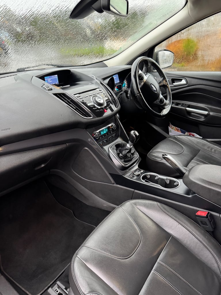 Ford, KUGA, Hatchback, 2014, Manual, 1997 (cc), 5 doors