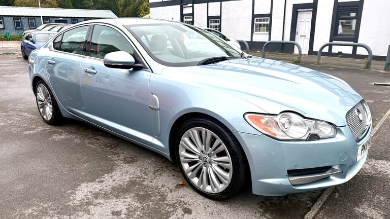 2011 Jaguar XF 3.0d V6 Premium Luxury 4dr Auto SALOON Diesel Automatic