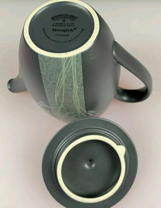 Coffee pot from Johnstone 