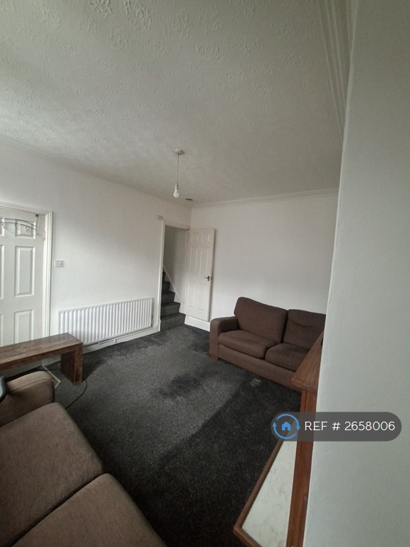 2 bedroom house in Congress Street, Leeds, LS12 (2 bed) (#2658006)