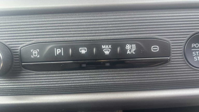  Ford Transit Courier 1.0 EcoBoost 125ps Limited Van Van Petrol Manual