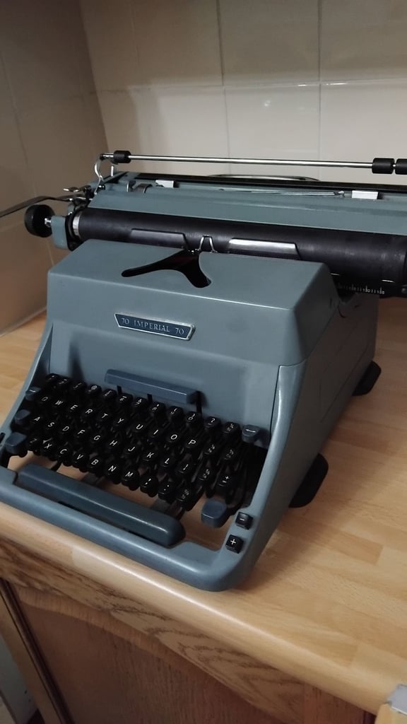 Vintage Imperial 70 Typewriter