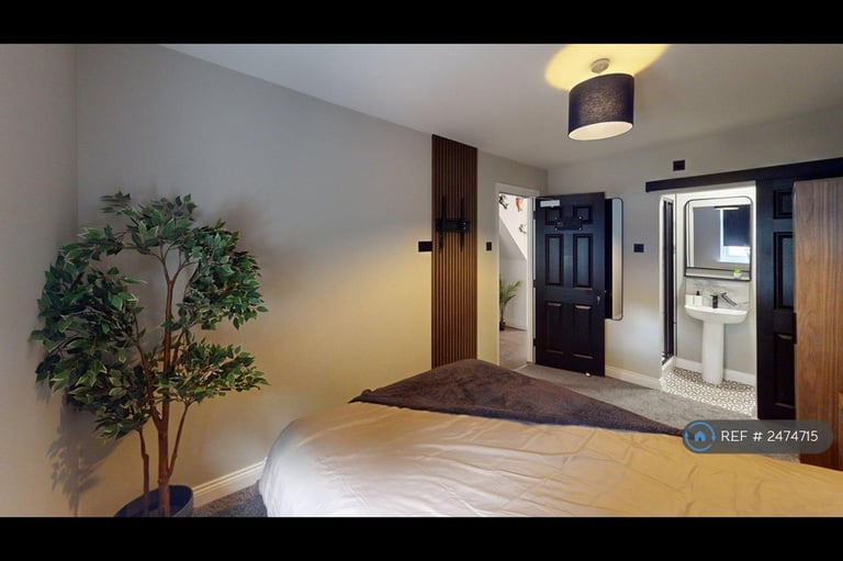 1 bedroom in Longford Street, Warrington, WA2 (#2474715)