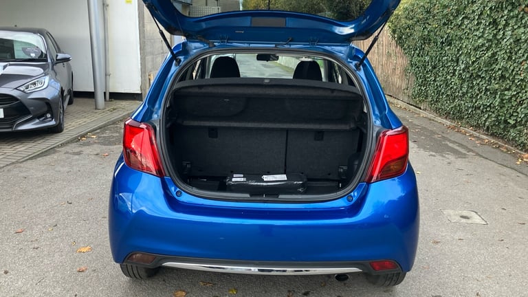 2017 Toyota Yaris 1.33 VVT-i Icon 5dr CVT Petrol Hatchback Hatchback Petrol Automatic