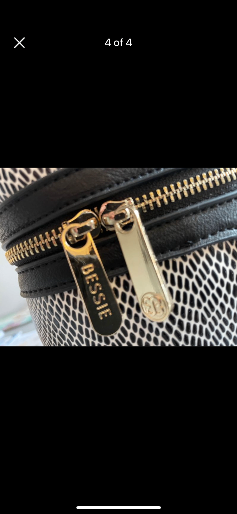 Bessie Vanity Case - brand new