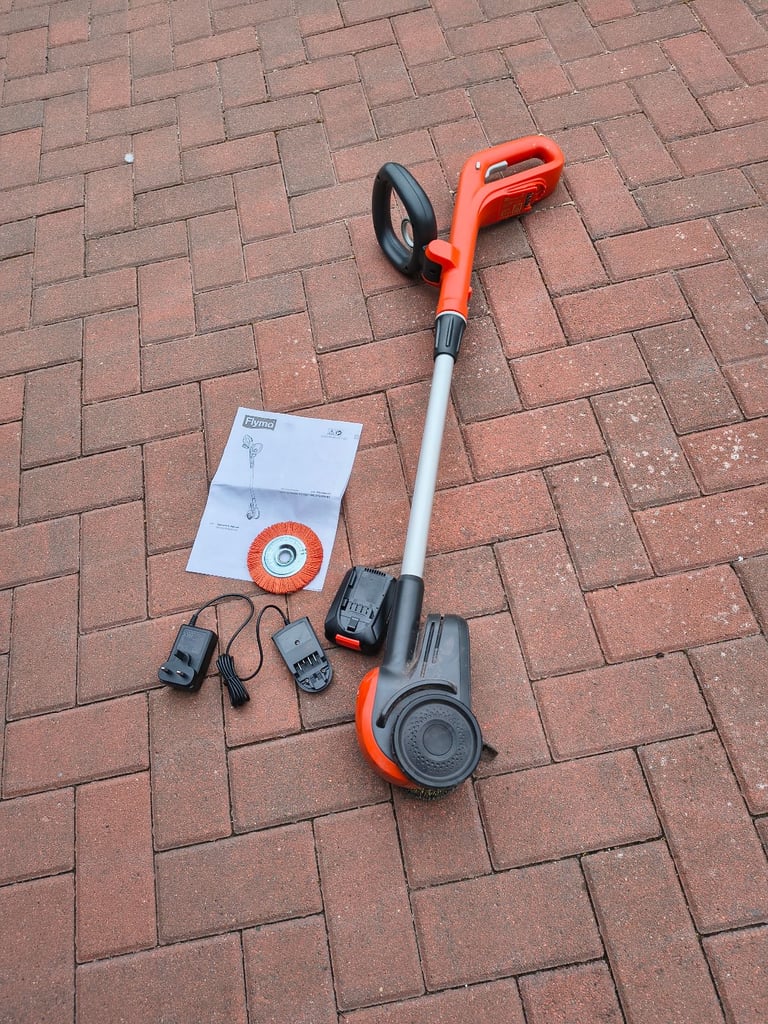 FLYMO EASIWEEDER FOR SALE
