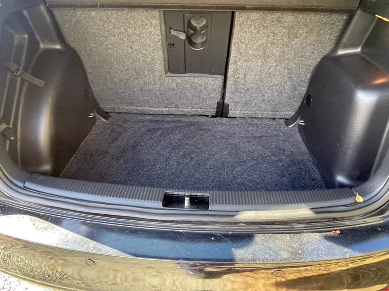 VW GOLF PLUS 1.6 TDI BMT 60 REG BLACK 5 DOOR 12 MONTHS MOT £35 TAX 13 SERVICE STAMPS 50+MPG