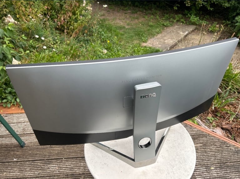 BenQ EX3501R 35” ultra wide 21:9 UWQHD curved monitor