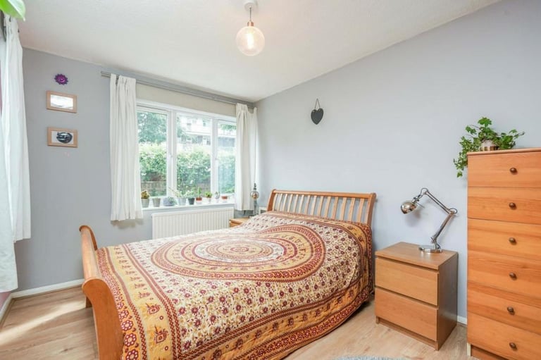 🏡 Spacious Double Room – Seven Sisters 🏡🗝