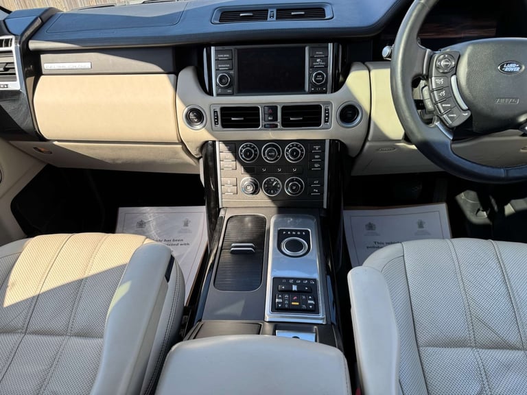2012 Land Rover Range Rover 4.4 Range Rover Vogue SE TDV8 Automatic 4WD 5dr - NATIONAL DELIVERY* ...