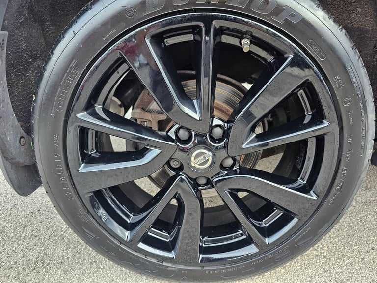 2015 Nissan Qashqai 1.6 dCi Tekna XTRON 2WD Euro 6 (s/s) 5dr HATCHBACK Diesel Automatic