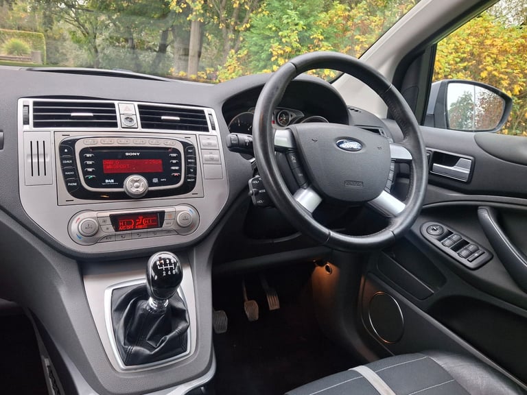 IMMACULATE FORD KUGA TITANIUM 2.0 TDI sportage juke 3008 x3 q3 q5 moka
