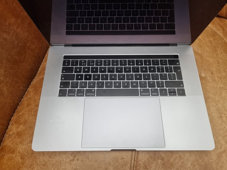 image for Macbook pro 15 2019 i7 touchbar 