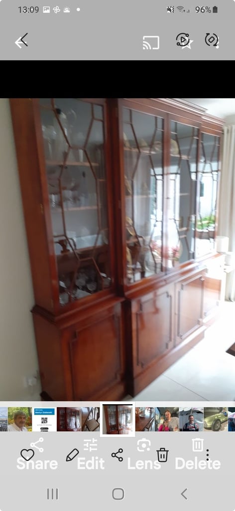 image for Display cabnet 