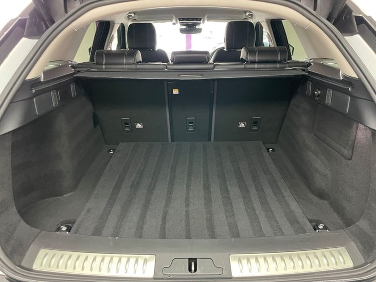 2019 Land Rover Range Rover Velar 2.0 D180 SE SUV 5dr Diesel Auto 4WD Euro 6 (s/s) (180 ps) ESTAT...
