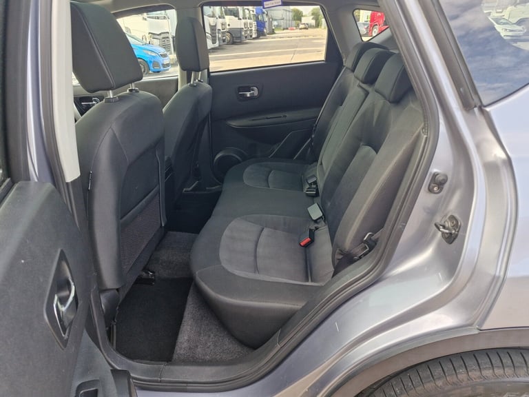2010 Nissan Qashqai 1.5 dCi N-Tec 5dr HATCHBACK Diesel Manual