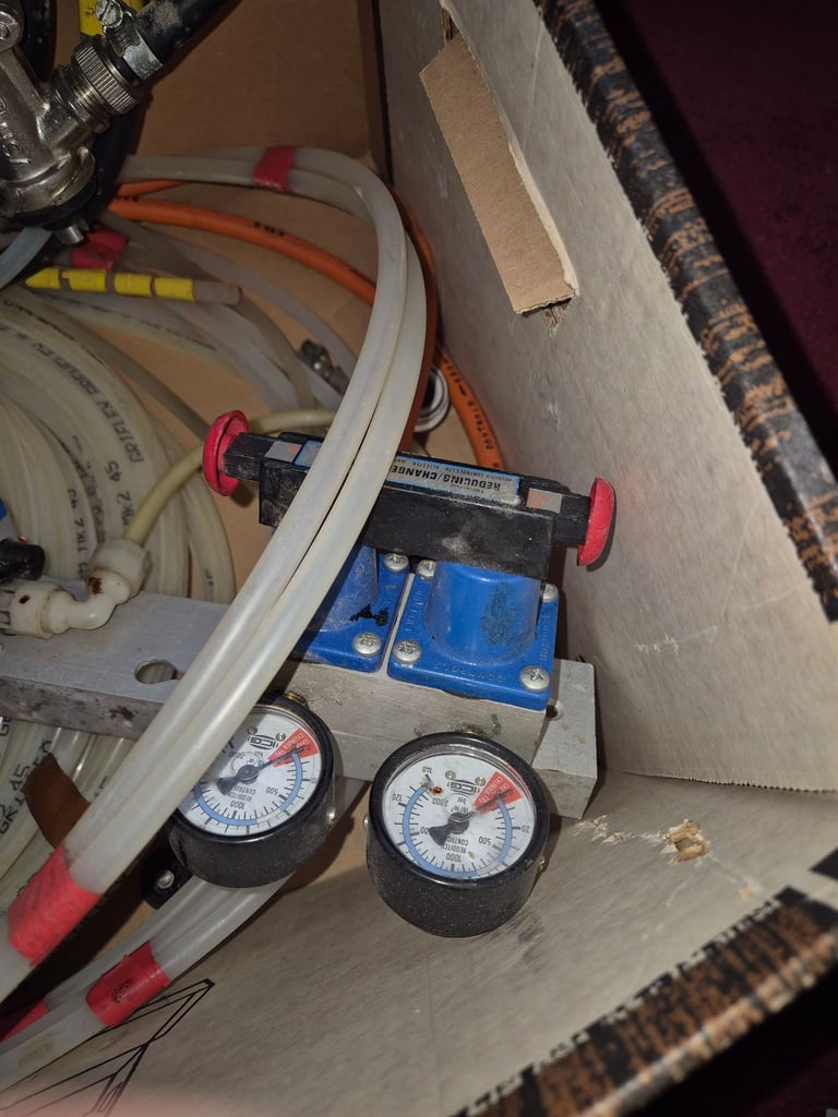 Beer pump and accessories all sorts 