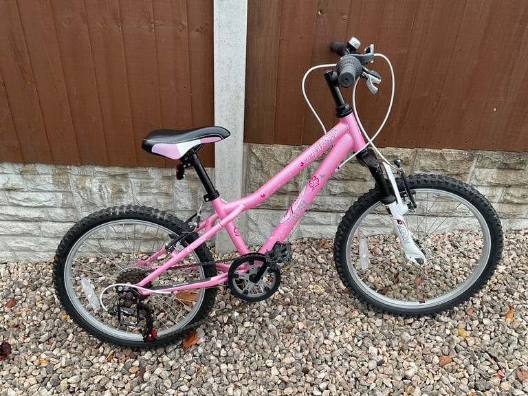 Girls bike for sale, 20” wheels, 6 Speed.