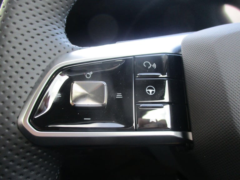 2025 MG MG HS 1.5 T-GDI PHEV Trophy 5dr Auto ESTATE PETROL/ELECTRIC Automatic