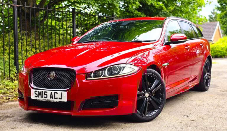 image for 2015 JAGUAR XF SPORTBRAKE 2.2D (200 BHP) R-SPORT BLACK ESTATE AUTOMATIC + 