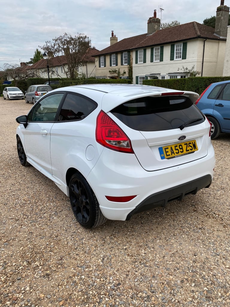 Ford, FIESTA, Hatchback, 2010, Manual, 1596 (cc), 3 doors