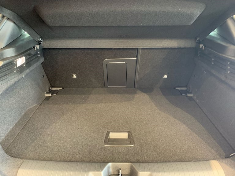 2023 Vauxhall Astra 115kW Ultimate 54kWh 5dr Auto Hatchback Electric Automatic