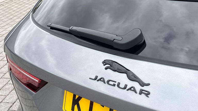 2024 Jaguar F-Pace 2.0 P400e R-Dynamic HSE Black 5dr Auto AWD Estate Plug-In Hy Automatic