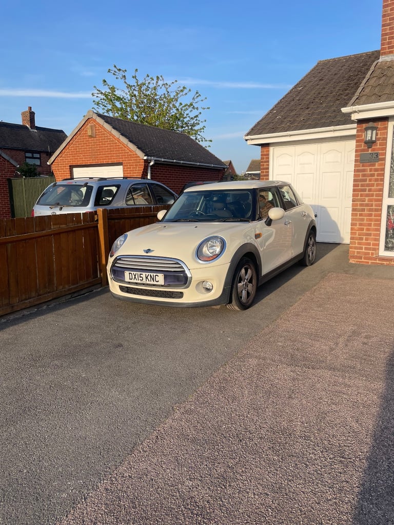 Mini Cooper Hatchback 2015 Manual 5 doors
