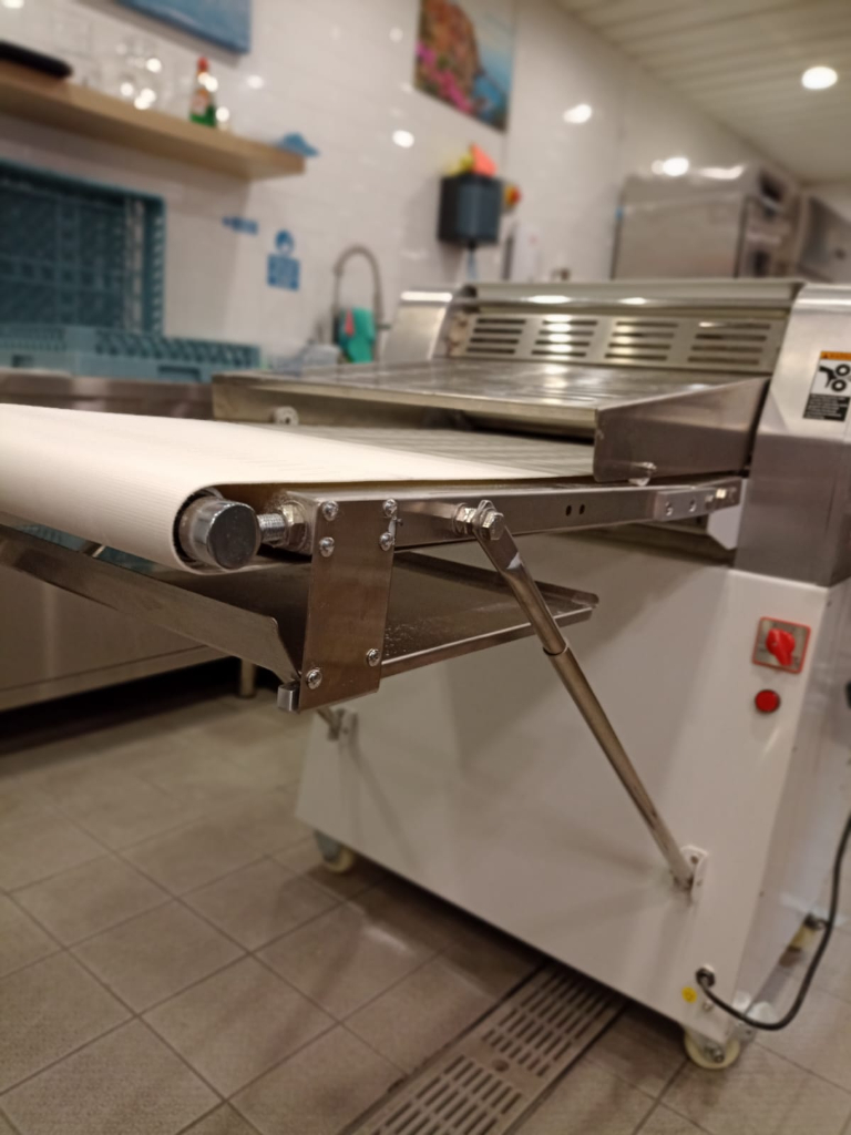 image for DOUGH SHEETER 240Vv