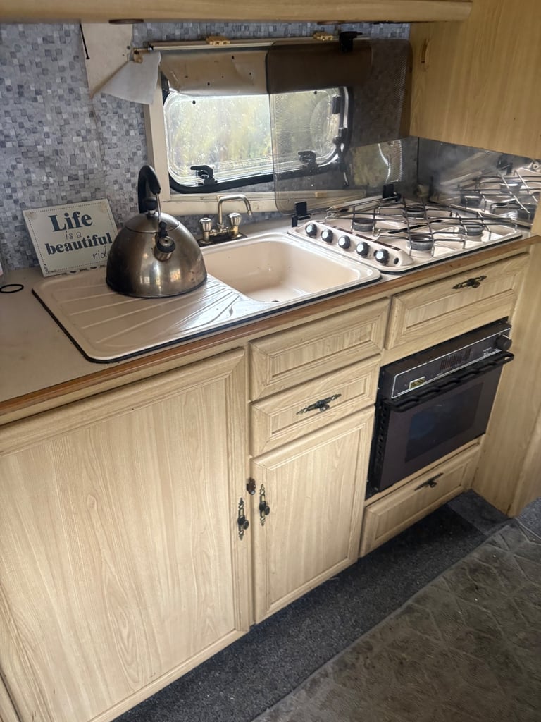 Delta twin wheel base caravan 
