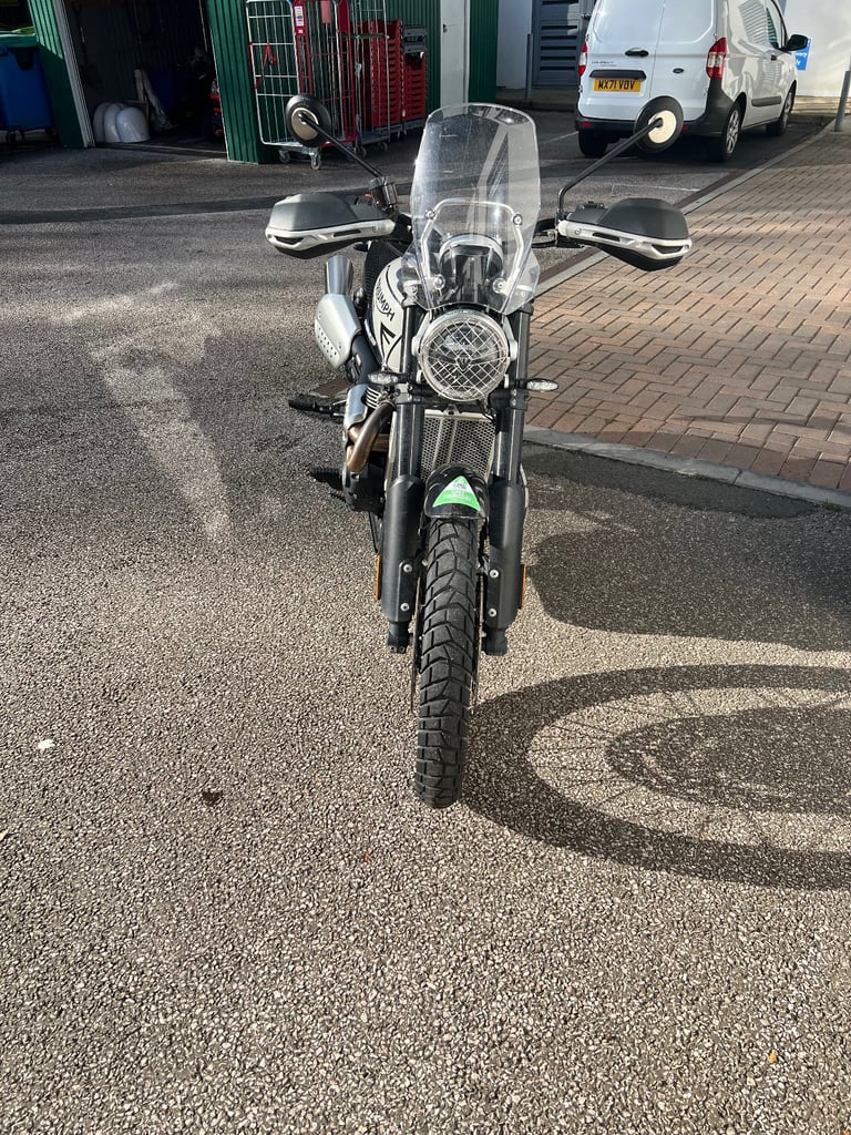 Triumph, SCRAMBLER, 2024, 1200 (cc)