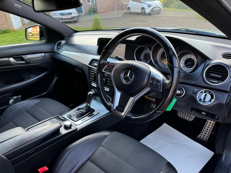 2011 (61) MERCEDES-BENZ C180 AMG SPORT AUTO PETROL LONG MOT JUST SERVICED LOVELY