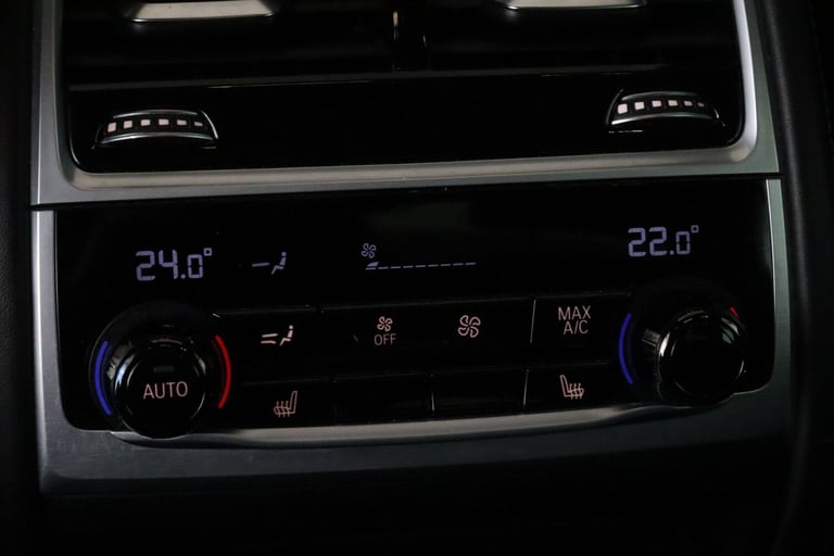 2022 BMW 7 Series 3.0 745Le 12kWh M Sport Auto xDrive Euro 6 (s/s) 4dr SALOON Petrol/Electric Hyb...
