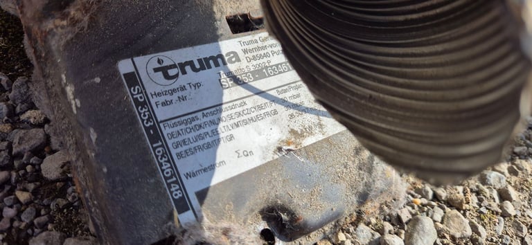 TRUMA TRUMATIC S3002P ULTRAHEAT gas and electric space heater for camper caravan motorhome.