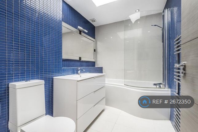 4 bedroom house in Imperial Square, London, SW6 (4 bed) (#2672350)