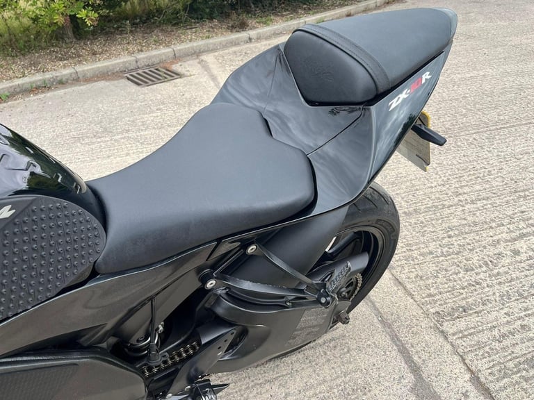 2008 08 KAWASAKI ZX 1000 ZX10 E8F NINJA ZX10R SPORTS BIKE BLACK STRAIGHT BARS