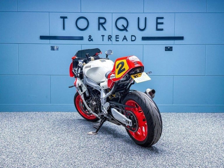 2024 24 YAMAHA XSR900 GP SPORT HERITAGE 900 WAYNE RAINEY REP - LOW MILES