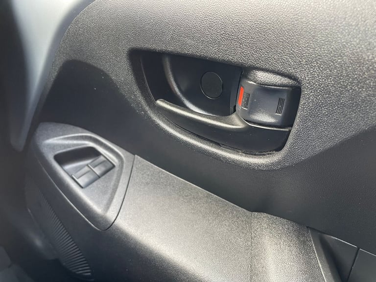 2016 Citroen C1 1.0L FEEL Hatchback 5dr Petrol Manual Euro 6 (68 bhp) Hatchback Petrol Manual