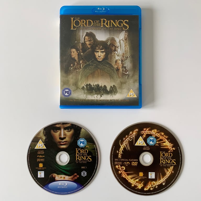 The Lord of the Rings The Fellowship of the Ring Blu-Ray 2 Discs - Great Condition