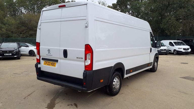  Peugeot Boxer 2.2 BlueHDi 435 Professional L4 H2 Euro 6 (s/s) 5dr Diesel Manual