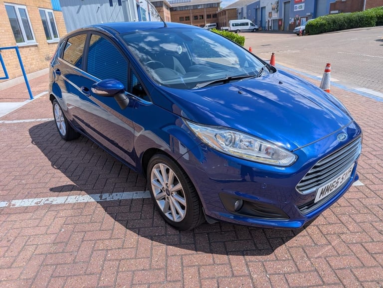 image for 2015/65 Ford Fiesta 1.0 125ps EcoBoost ss Titanium ONLY 33,042 MILES £0 ROAD TAX