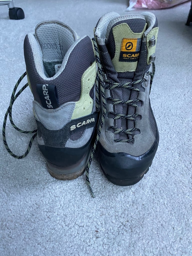 Scarpa Hillwalking Boots