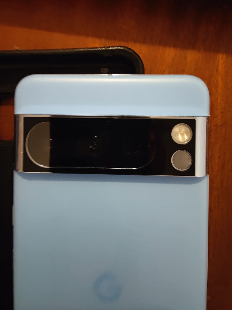 Google pixel 8 pro and pixel watch 2