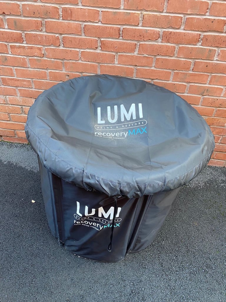 LUMI Recovery Ice Bath