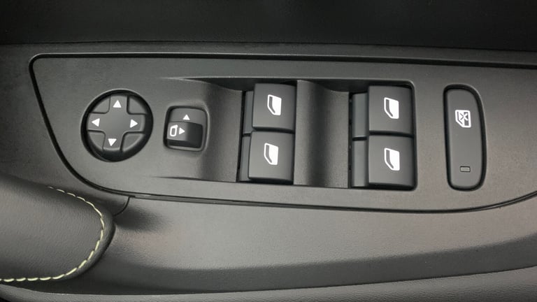 2023 Peugeot 2008 1.2 PureTech 130 GT 5dr EAT8 HATCHBACK PETROL Automatic